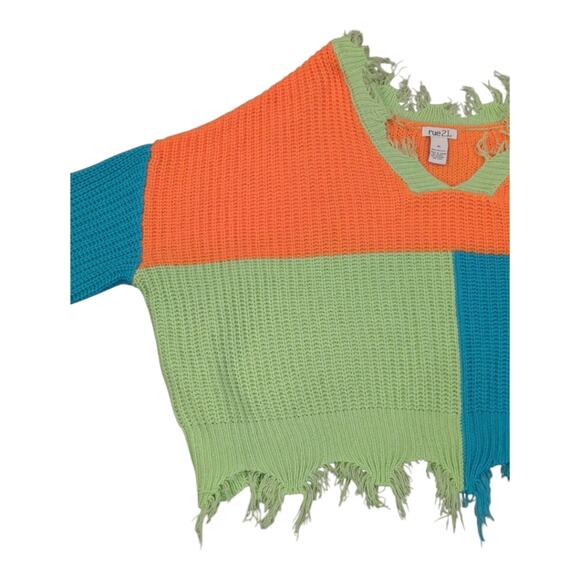 Rue21 Pastel Tattered Crochet Cropped Sweater - Sz XL - Picture 3 of 5